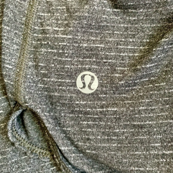 Lululemon racer back athletic tank top ruffle trim grey M - Picture 6 of 6